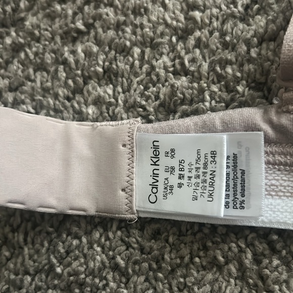 Calvin Klein Bra - Picture 4 of 4